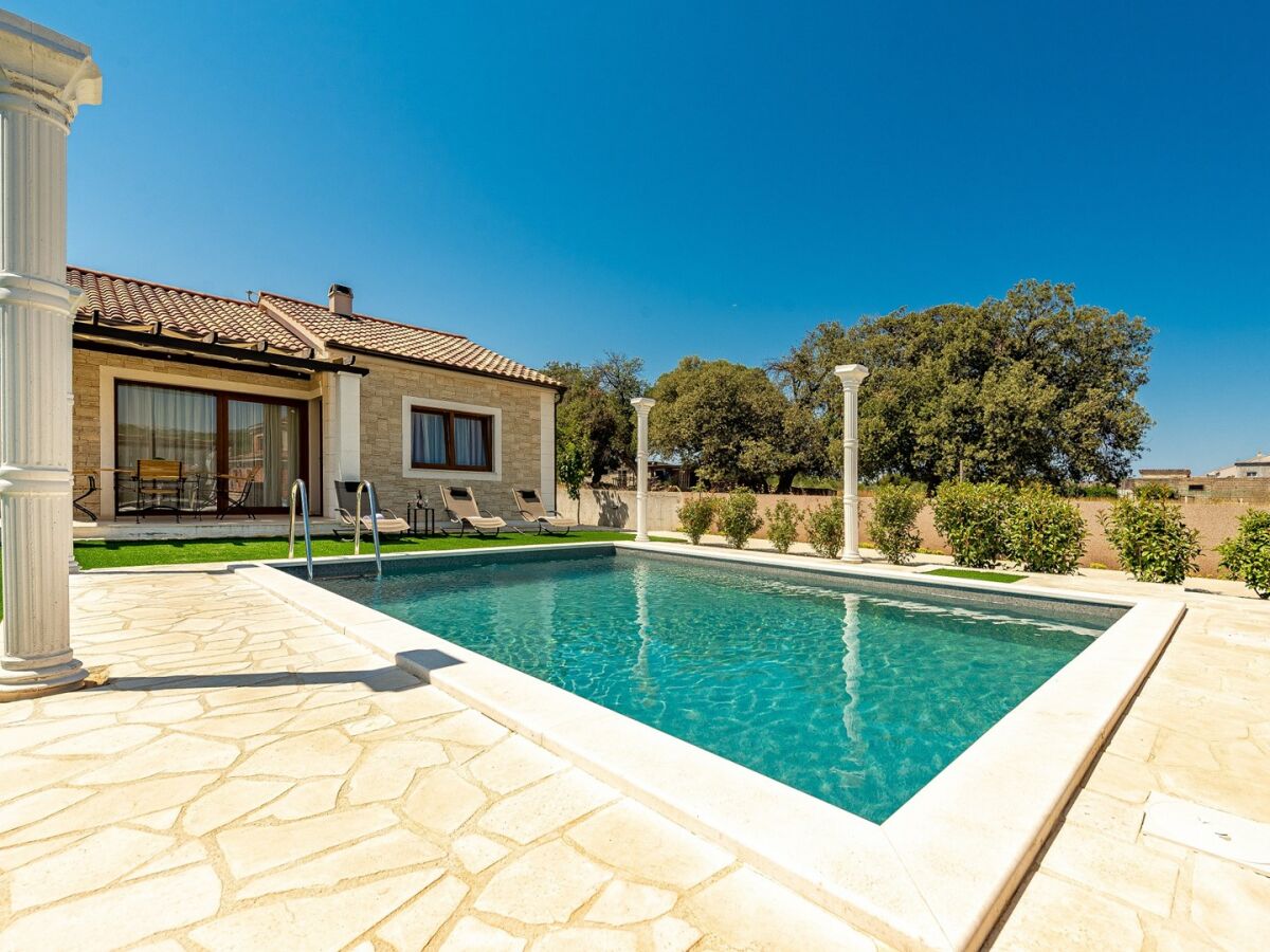 Villa Villa Aldonna with Private Pool - Outdoor photo 4