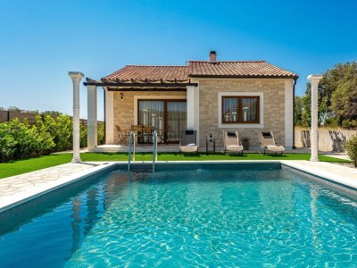 Villa Villa Aldonna with Private Pool - Outdoor photo 9