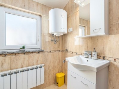 Holiday apartment Cerin with Private Pool - Features photo 21