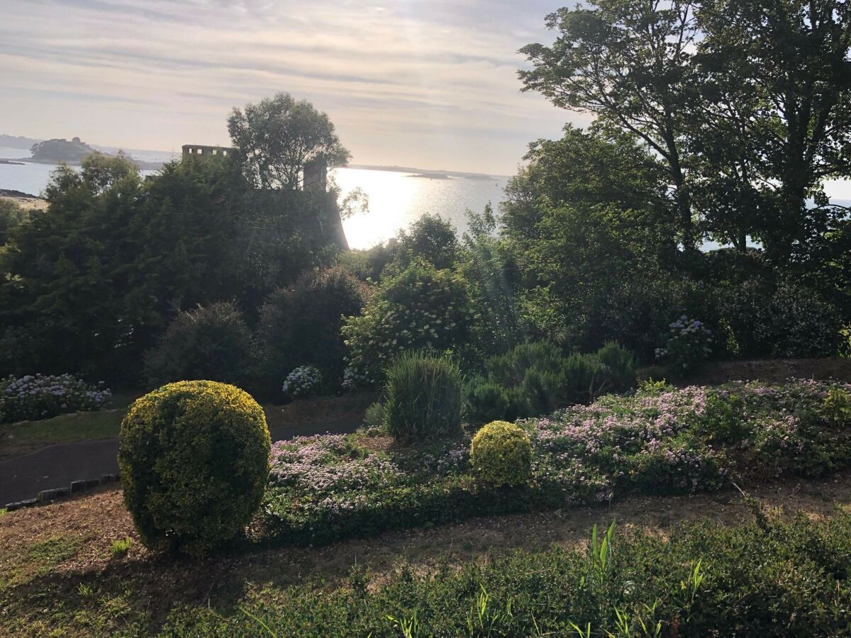 Holiday house Ferienhaus in Terenez mit Meerblick - Outdoor photo 2