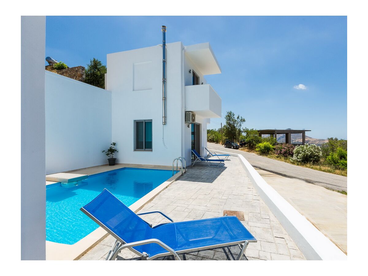 Holiday house Chalet Sunny - Watch video | Pool & Sea view - Outdoor photo 2