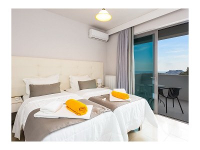 Holiday house Chalet Sunny - Watch video | Pool & Sea view - Features photo 15