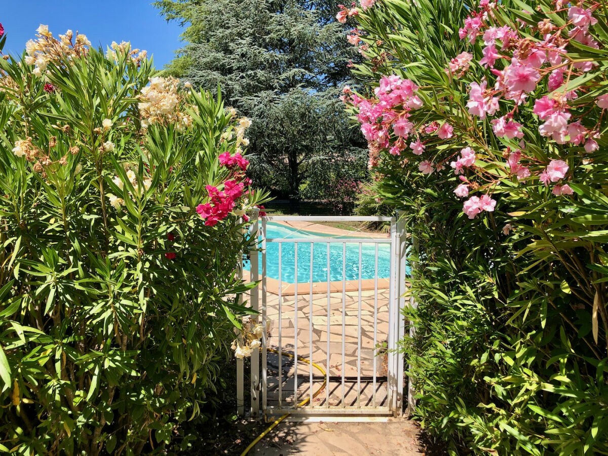 Holiday house CLOS DES CHENES - Outdoor photo 5