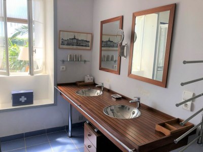 Holiday house Holiday Home in Terenez by the Lively Port - Features photo 4