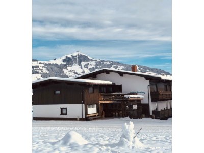 Holiday room Familienzimmer, Dusche oder Bad, WC, 2 Schlafräume - Outdoor photo 3