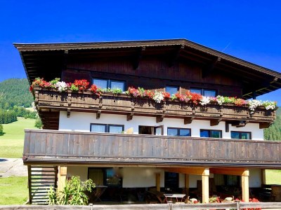 Holiday room Familienzimmer, Dusche oder Bad, WC, 2 Schlafräume - Outdoor photo 7