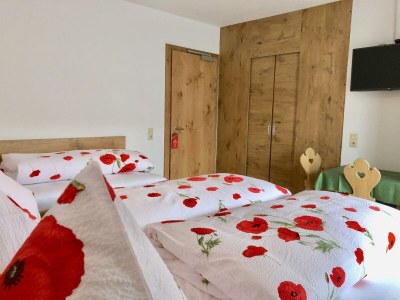 Holiday room Familienzimmer, Dusche oder Bad, WC, 2 Schlafräume - Outdoor photo 13