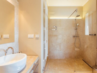 Villa with pool and sea view in Krk - Features photo 17