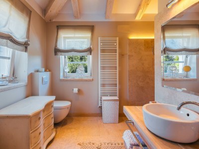 Villa with pool and sea view in Krk - Features photo 24