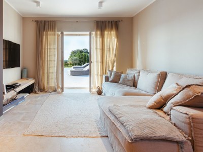 Villa with pool and sea view in Krk - Features photo 32