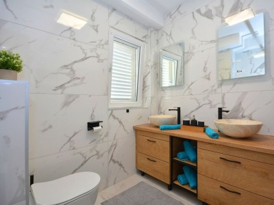 Apartment Radeljic  A1 - Sea View - Features photo 15