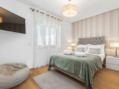 Villa Design Villa OCV - Heated Pool and Jacuzzi - Features photo 24