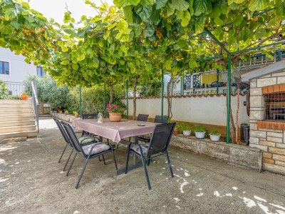 Apartment Mirijana in Tar - Environment photo 19