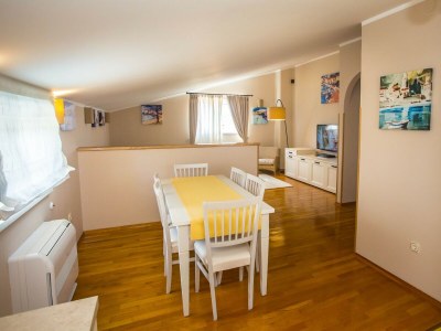 Villa Gialla with private pool - Features photo 24