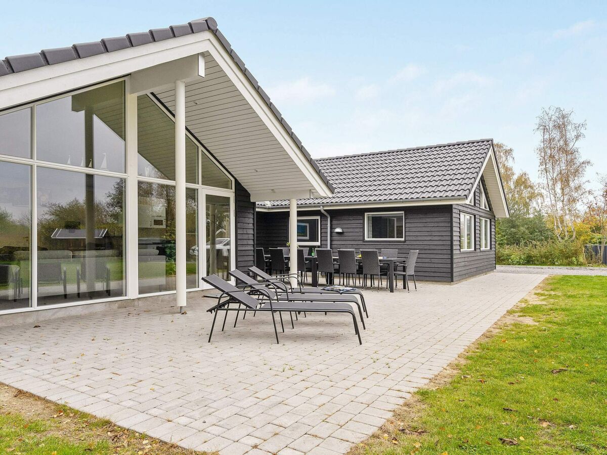 Holiday house Luxus-Retreat mit Pool -- By Traum Ferienwohnungen - Outdoor photo 3