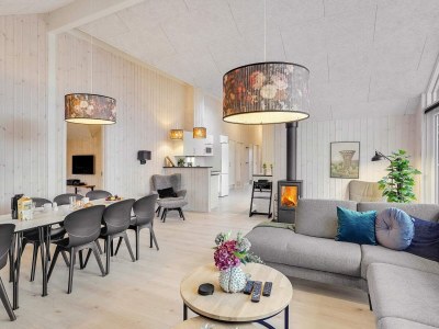 Holiday house Luxus-Retreat mit Pool -- By Traum Ferienwohnungen - Outdoor photo 4