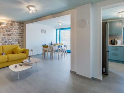 Holiday house DELPHINE with pool - Features photo 11