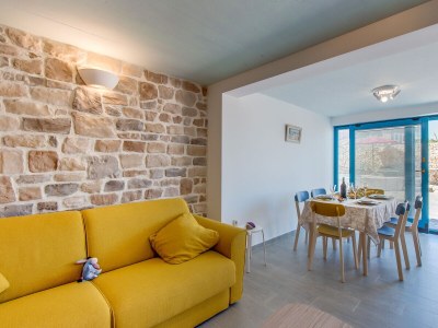 Holiday house DELPHINE with pool - Features photo 12