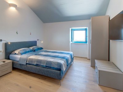 Holiday house DELPHINE with pool - Features photo 14