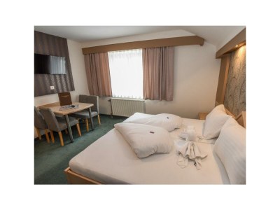 Holiday room Dreibettzimmer mit Bad, WC - ÜF - Outdoor photo 12