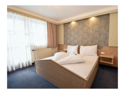 Holiday room Dreibettzimmer mit Bad, WC - ÜF - Outdoor photo 13