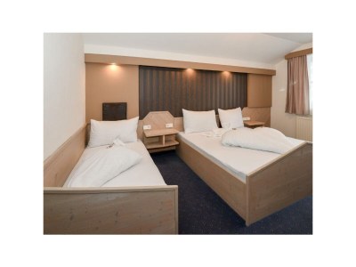 Holiday room Dreibettzimmer mit Bad, WC - ÜF - Outdoor photo 16