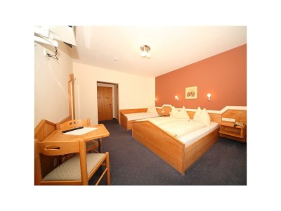 Holiday room Dreibettzimmer mit Bad, WC - ÜF - Features photo 50