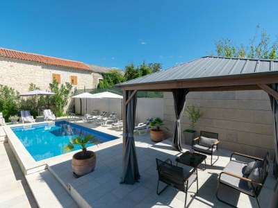Villa Martin | Countryside Retreat with Pool - Outdoor photo 3