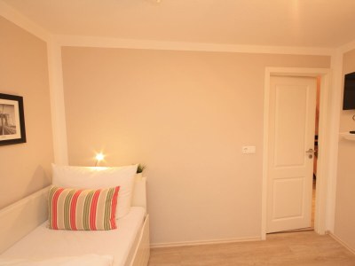 Holiday apartment : chic, modern and extraordinary - Features photo 15