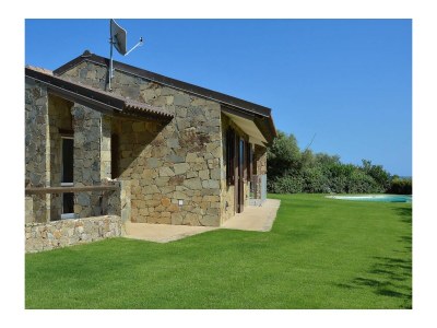 Holiday house Villa Bianca ...and a heart shaped pool! - Outdoor photo 2