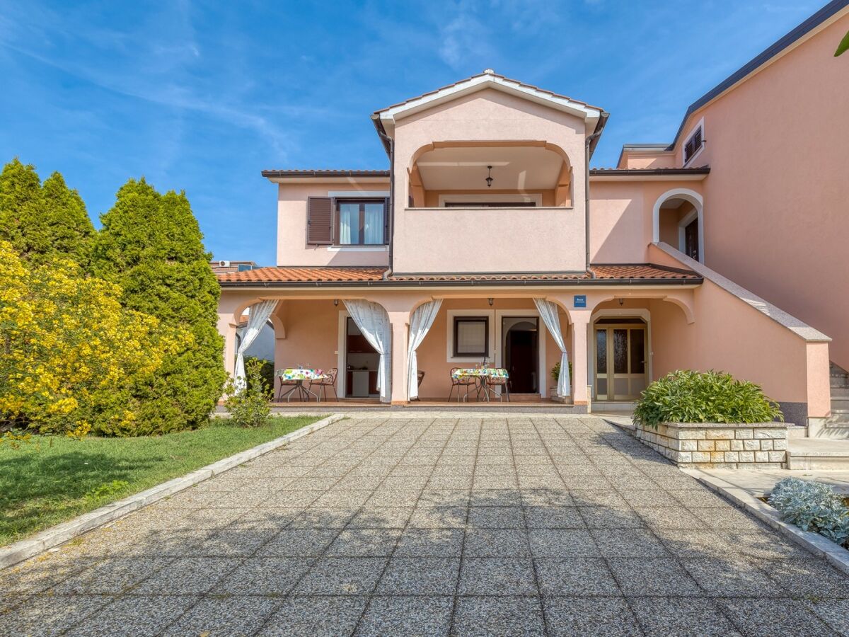 Apartment One-Bedroom Silva II