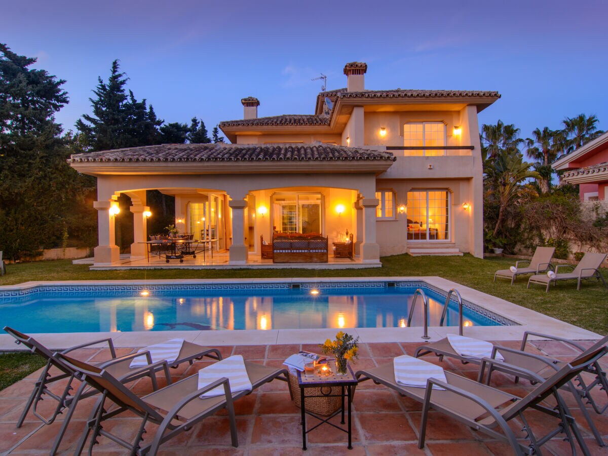 Villa Beachfront heated pool