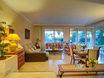 Villa Beachfront heated pool - Features photo 6