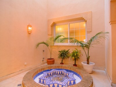 Villa Beachfront heated pool - Features photo 9