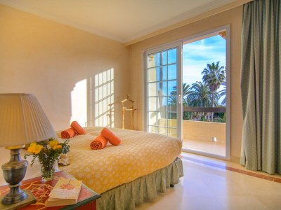 Villa Beachfront heated pool - Features photo 17