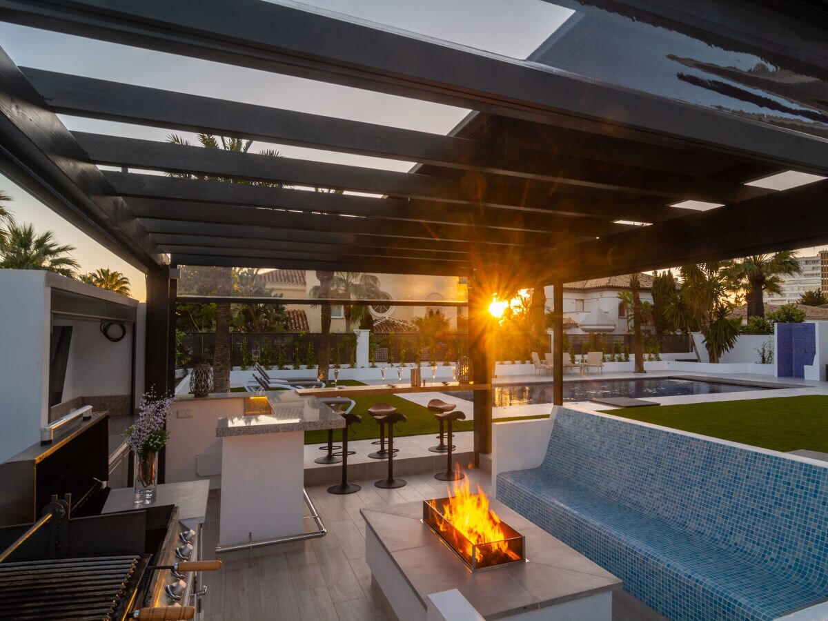 Apartment Terrace, pools and garden - Outdoor photo 3