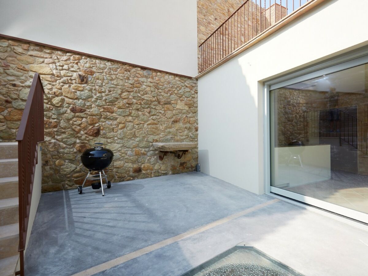 Holiday house Stone house with sauna and jacuzzi - Village of Pals (CE 3H 702) - Outdoor photo 2