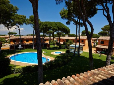 Villa Semi-detached house in Pals with garden, pool and jacuzzi - 600 m Playa de Pals (GR 4H 110) - Outdoor photo 2