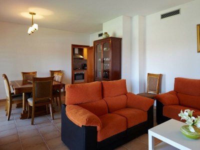 Villa Semi-detached house in Pals with garden, pool and jacuzzi - 600 m Playa de Pals (GR 4H 110) - Features photo 10