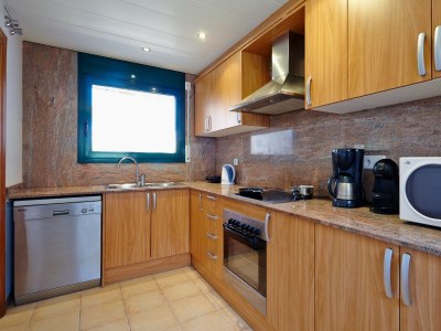 Villa Semi-detached house in Pals with garden, pool and jacuzzi - 600 m Playa de Pals (GR 4H 110) - Features photo 13