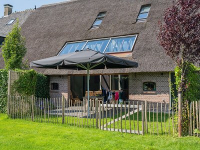 Farmhouse Prachtvolles Bauernhaus in Dwingeloo - Outdoor photo 9