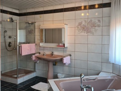 Apartment Ferienwohnung, Dusche und Bad, WC, 2 Schlafräum - Outdoor photo 8