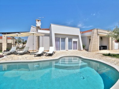 Villa Casa Siesta with Pool & Jacuzzi - Outdoor photo 2
