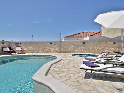 Villa Casa Siesta with Pool & Jacuzzi - Outdoor photo 7