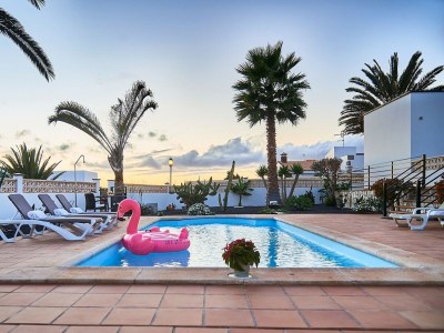 Holiday house Geräumiges Ferienhaus in La Oliva - Outdoor photo 11