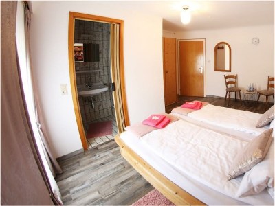 Holiday room Doppelzimmer, Dusche, WC, Nichtraucher - Features photo 27