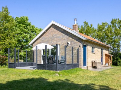 Bungalow Skillerdiek - De Houtmanstraat 81 in De Koog - Bungalow