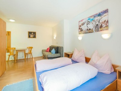 Apartment Apartment in Huben near Ski Slopes - Features photo 16