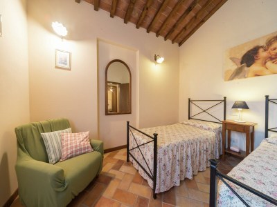 Apartment Gemütliches Ferienhaus mit Schwimmbad mit whirlwanne und Kinderbecken - Features photo 24