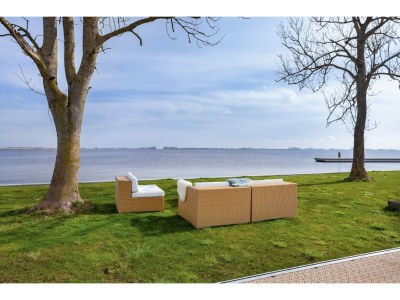 House boat Houseboat Sneekermeer with Garden and Views - Outdoor photo 11